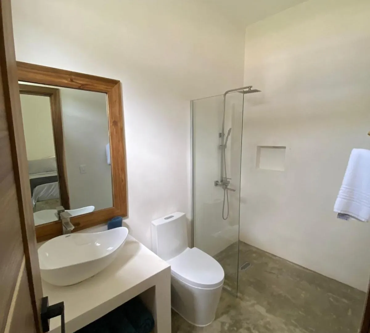 Kaia Beach Lodge 라스테레나스 호텔